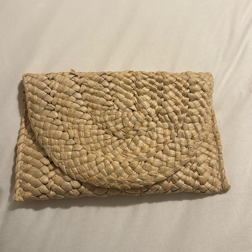 Straw clutch